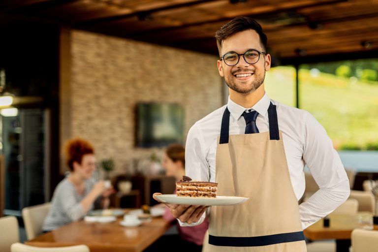 El secreto de los meseros efectivos: Incrementando la rentabilidad de tu restaurante