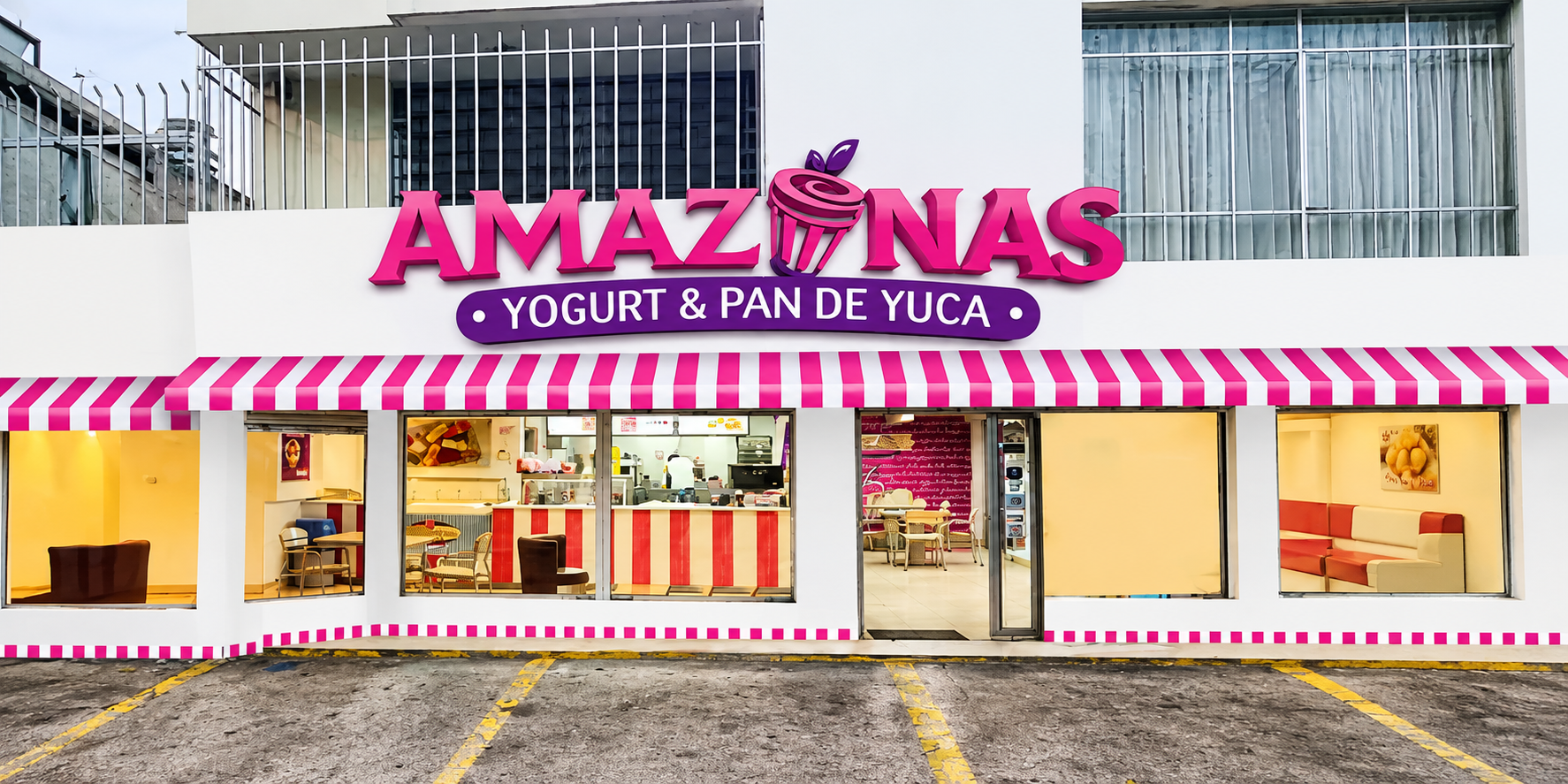 IMAGEN 1 — fotografía real de la fachada de Yogurt Amazonas